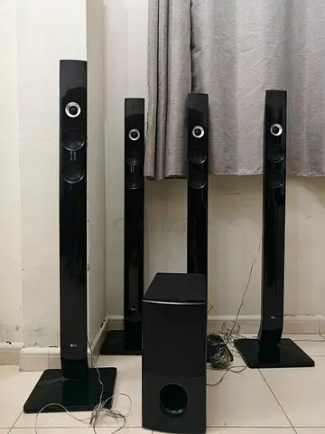 5.1 Home Theater Tower Speakers with Subwoofer - Good Working Condition