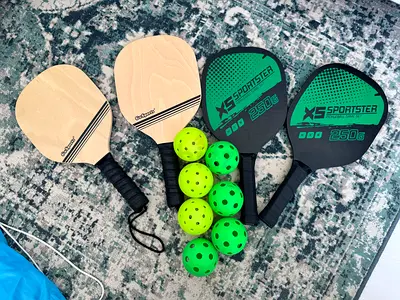 4 pickleball rackets set with balls