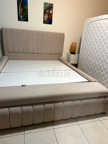 Premium King size bed with storage + storage bench + mattress super quality