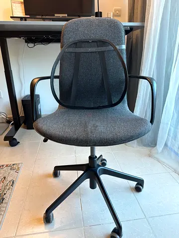 Comfortable Grey Office Task Chair with Armrests and Mesh Back