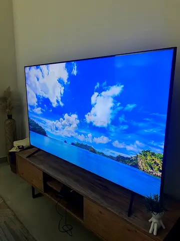 55-inch LED Samsung Smart TV in excellent working condition