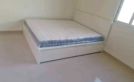 IKEA Malm king size bed with  storage under the bed and IKEA Mattress.
Size ; 180 200cm