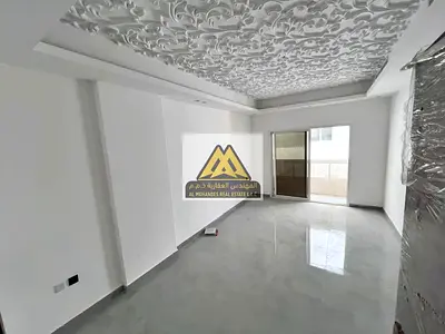 شقة غرفة وصالة أول ساكن بمساحة كبيرة وبلكونة وتشطيبات فاخرة وتكييف مركزي على شارع الشيخ محمد بن زايد مباشرة