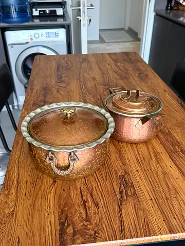 Handheld Copper Serving Pot with Lid - Vintage Style