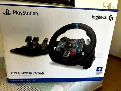 Logitech G29 DRIVING FORCE