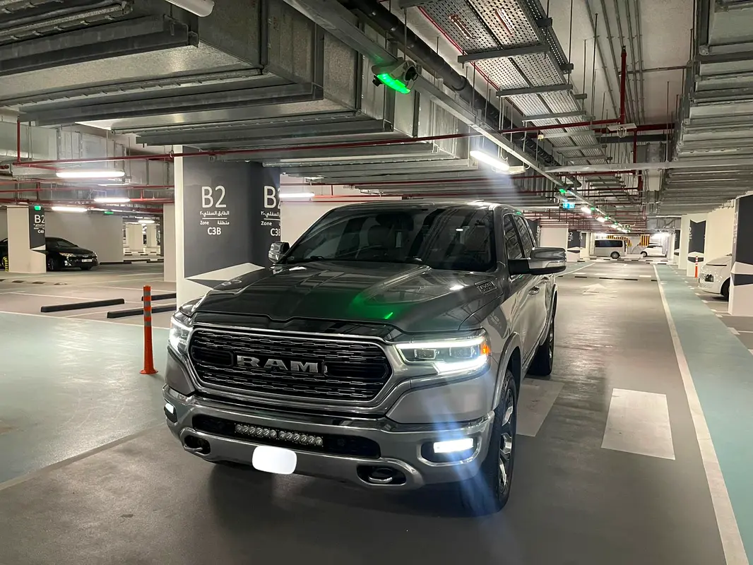 Dodge Ram 2020 — photo 1 of 20