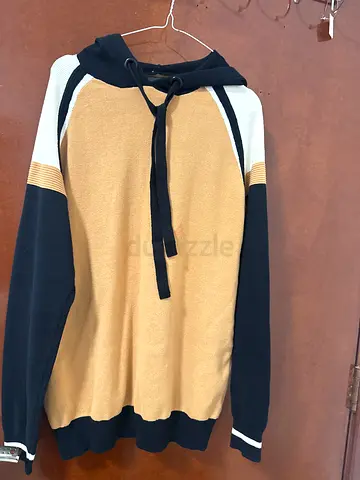 Colorblock Long Sleeve Knit Top with Drawstring Neck