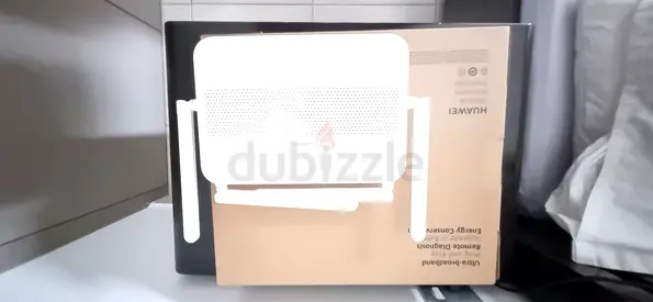 Huawei WiFi Router with External Antennas - Used, Good Condition