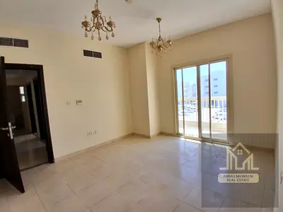 WOW \\ LOOK LIKE A SPACIOUS GORGEOUS APARTMENT \\ AT THE PRIME LOCATION \\ FAMILY BUILDING \\ NEAT AND CLEAN // WITH BALCONY // JUST IN 30K