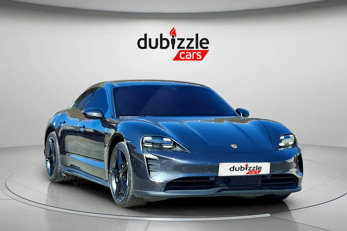 Porsche Taycan 2021 — photo 1 of 15