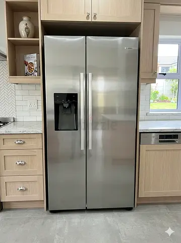 Bosch Side-by-Side Refrigerator with Water and Ice Dispenser