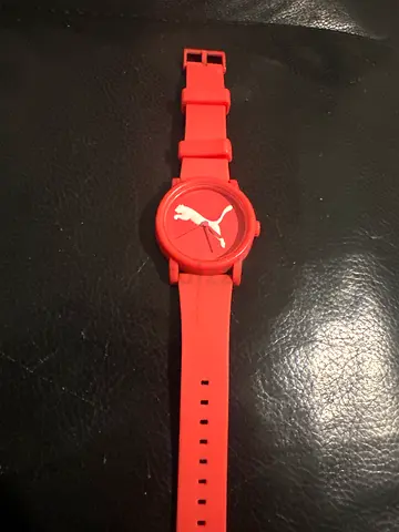 Red Puma silicone casual wristwatch