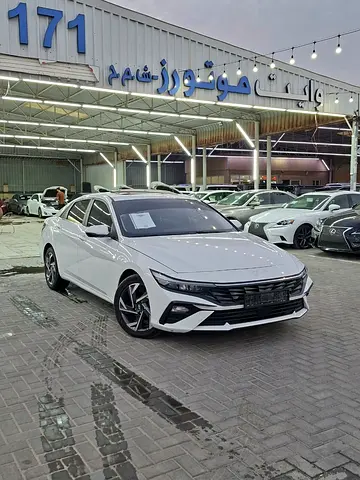 Hyundai Elantra 2025 - Chinese Specs - Efficient &amp; Modern
