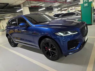 GCC Full Options 2021 Jaguar R-Dynamic SE in Immaculate condition For Sale