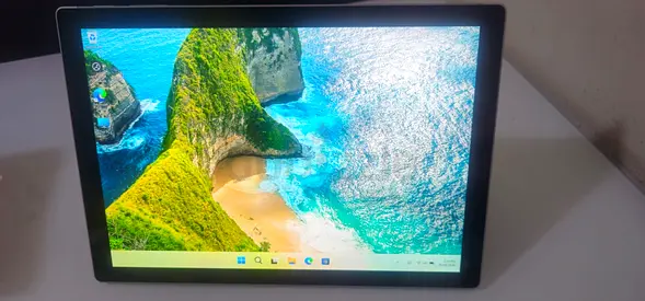 Surface Pro 7 Core i5 10th Gen Excellent condition for sale