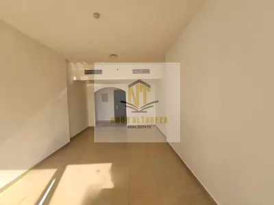 For sale: Two-bedroom apartment in Al Khan, Sharjah, 1130 sq ft, with private parking, prime location close to amenities. Price: AED 625,000. Contact: