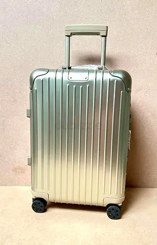 RIMOWA cabin suitcase in silver