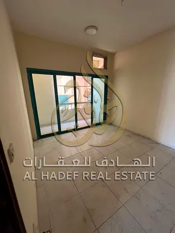🔥 عقد عزاب نظامي 🔥 | المجاز 1 | بجوار جميع الخدمات وباص دبي | 3 غرف وصالة + 3 حمام + 2 بلكونة + غرفة ماستر | 65 ألف | 4 أو 6 شيكات | تأمين 3500 شيك