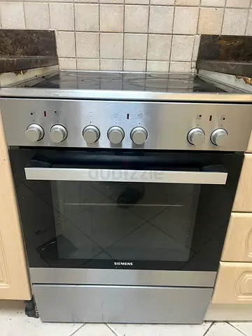 Siemens Stainless Steel Built-in Oven - Good Working Condition