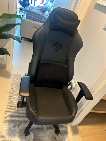 Gaming chair