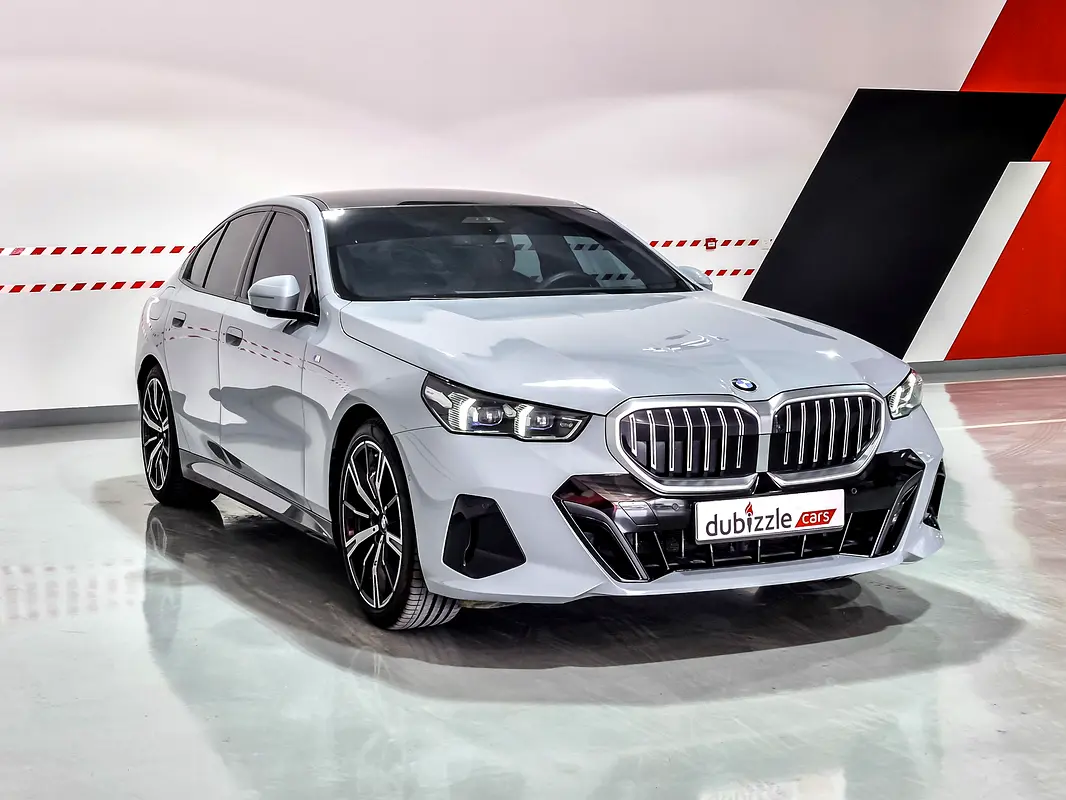 BMW 5-Series 2025 — photo 1 of 16