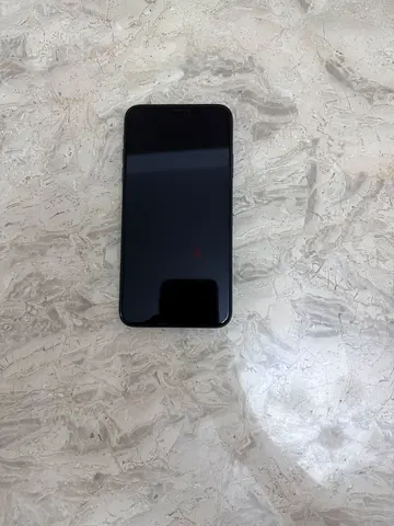 iPhone 11 pro max used mint condition