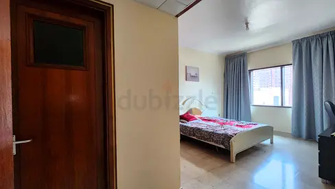 1 Spacious Furnished Master bedroom w Attached bathroom