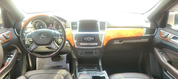 صورة 15 لـ 2015 Mercedes-BENZ M-CLASS