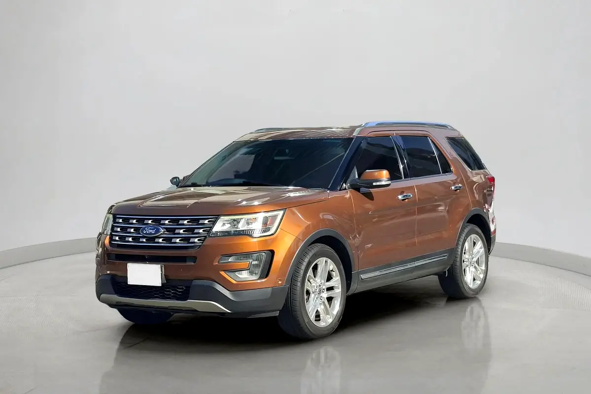 Ford Explorer 2016 — photo 1 of 17