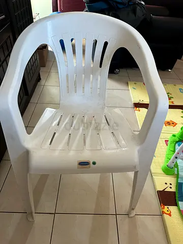 Plastic chair 2 nos