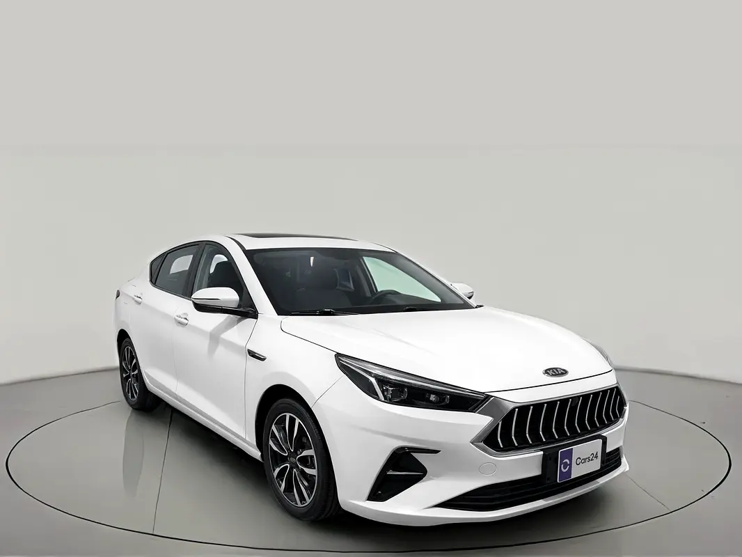 JAC J7 2023 — photo 1 of 13
