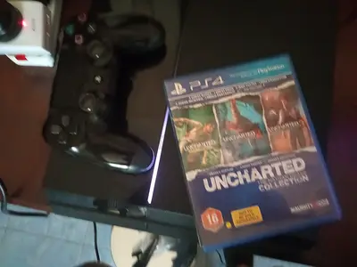 Playstation 4 fat used with controller and 1 game
