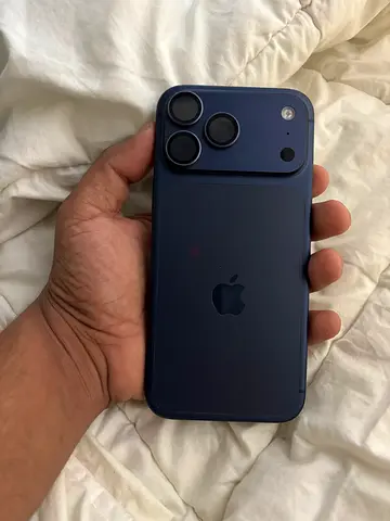 Apple iPhone 17 pro max ( 4 months old )