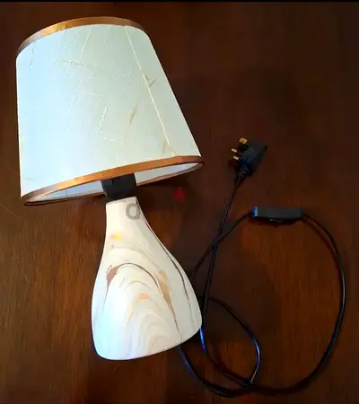 Small Table Lamp مصباح طاولة صغير