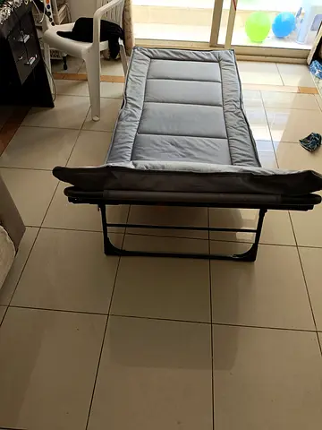 Recliner cum single folding bed