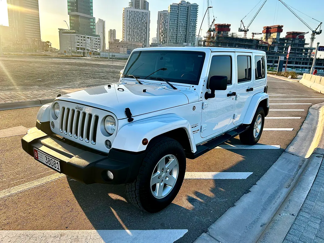 Jeep Wrangler 2016 — photo 1 of 20