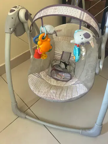 Electrical baby swing