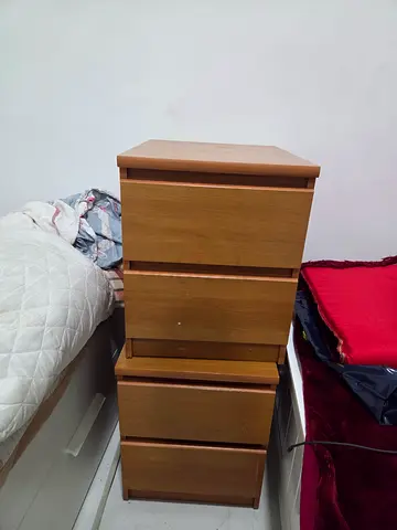 Modern Wooden Chest of Drawers with Four Compartments