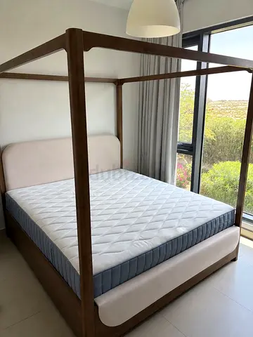 King sized bed with mattress