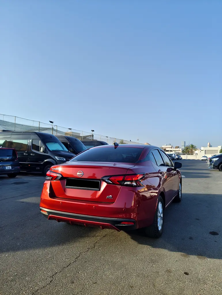 Nissan Sunny 2024 — photo 1 of 7