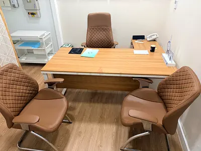 Modern Office Desk with 3 Quilted Brown Leather Chairs — Good Condition