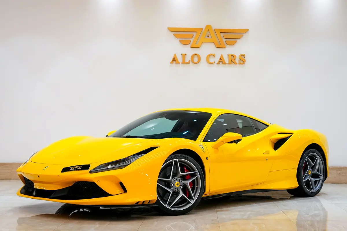 Ferrari F8 Tributo 2021 — photo 1 of 13