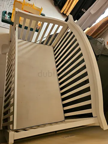 Sturdy White Wooden Baby Crib