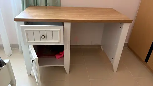 Kids Study Desk / Home Office Desk – Very Good Condition