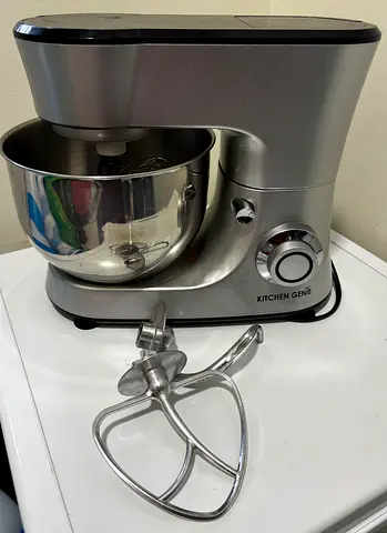 Stand Mixer - dough, cakes, whisk