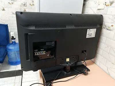 Used 32-inch Samsung LED TV - Good Working Condition