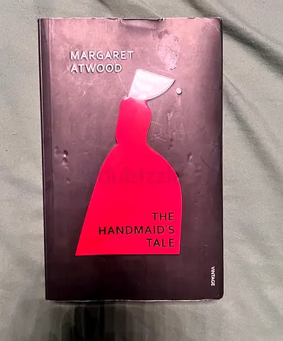 The Handmaids Tale - Margaret Atwood (Hardcover)