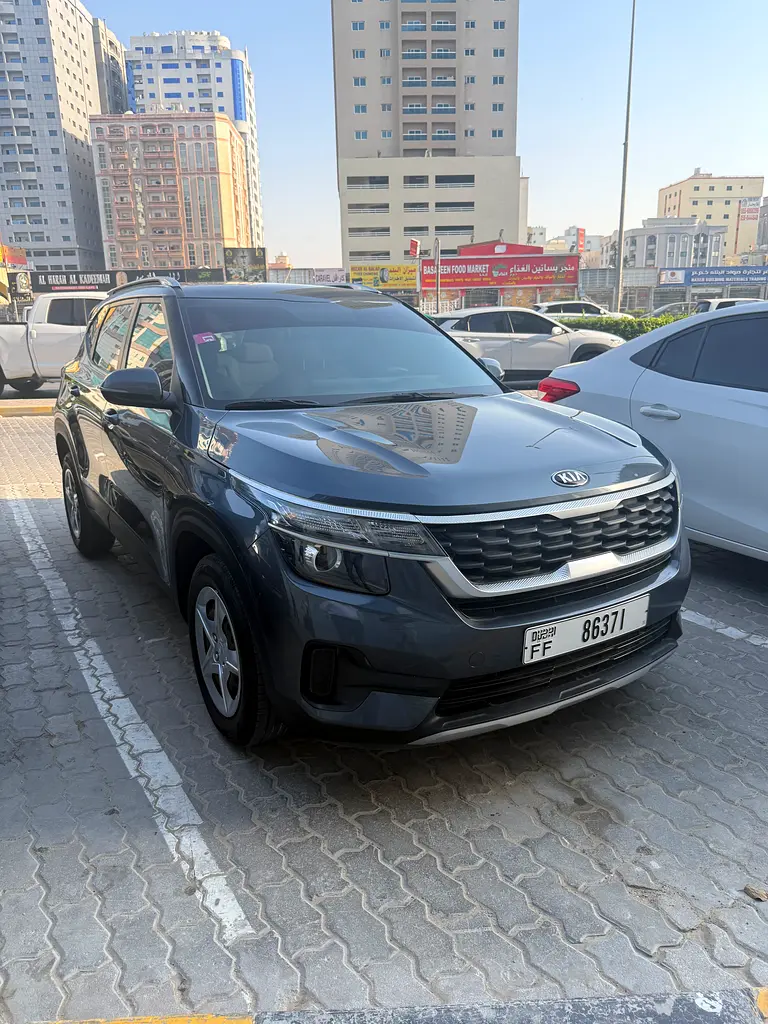 Kia Seltos 2020 — photo 1 of 10