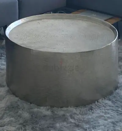 Round Hammered Metal Coffee Table - Silver Finish