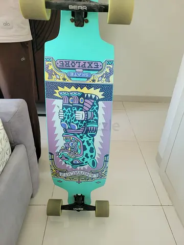Longboard LANDYACHTZ DropCat with with custom sized tool